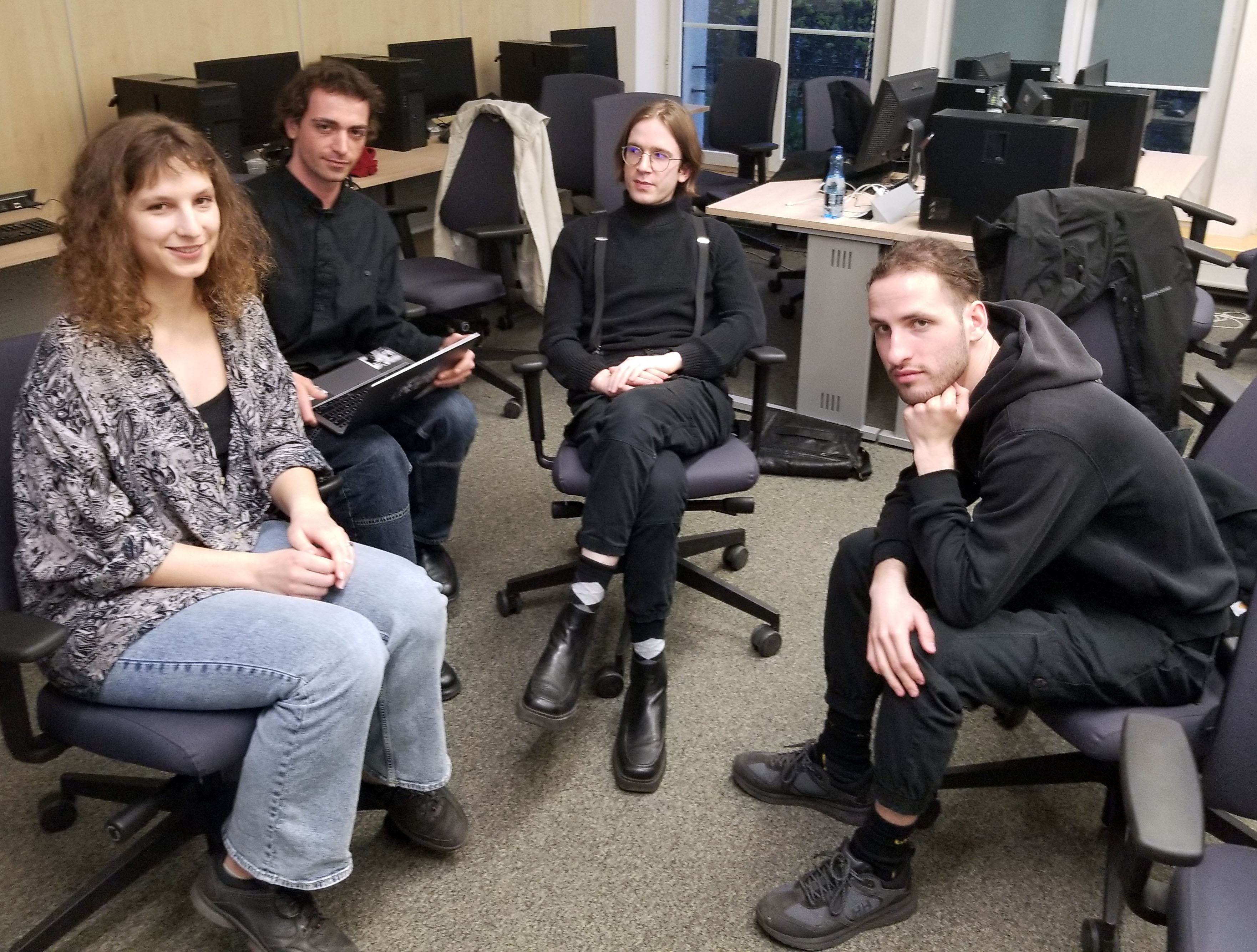 Zofia Mizgalewicz, Sefa Sagir, Wiktor Kraśnicki and Tomasz Grzymała together in class